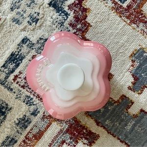 Le Creuset Ramekin Flower with Lid